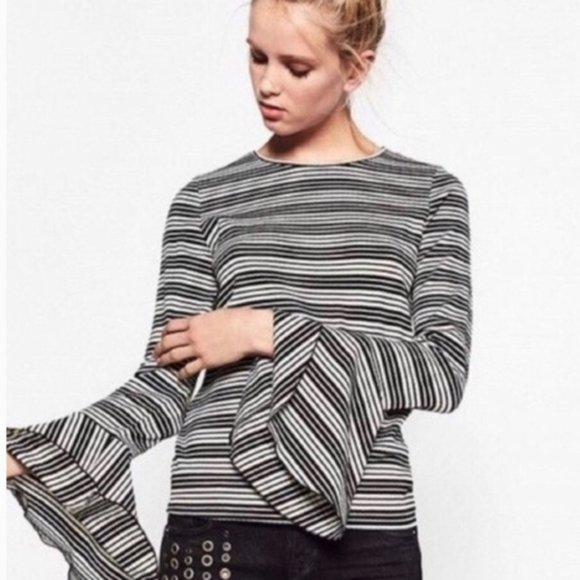 Zara Tops - HP🏆🎉🎉Zara Black/Cream Striped Bell Sleeve Top